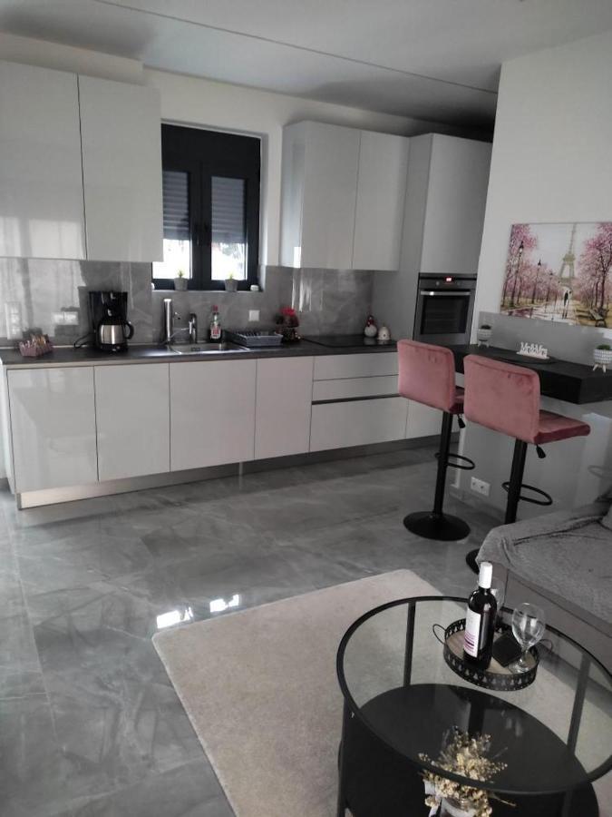 Olina'S Luxury Apartment Tríkala Eksteriør billede
